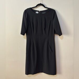 🌸Tahari Black Knee-Length Bodycon Dress